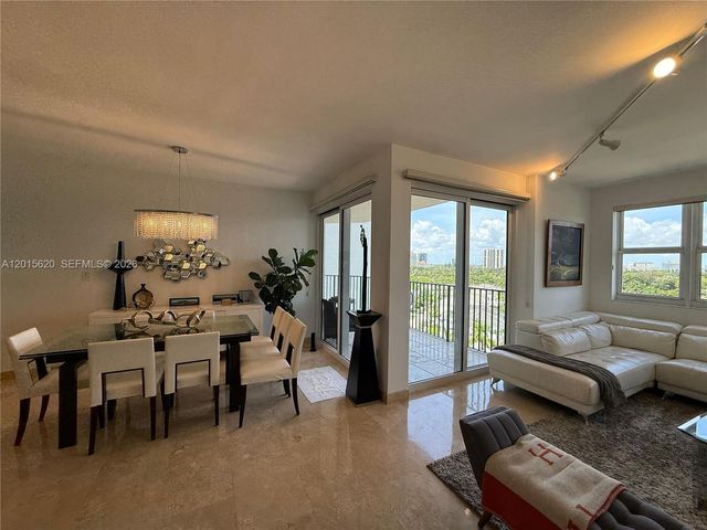 19900 E Country Club Dr 804, Aventura, FL 33180