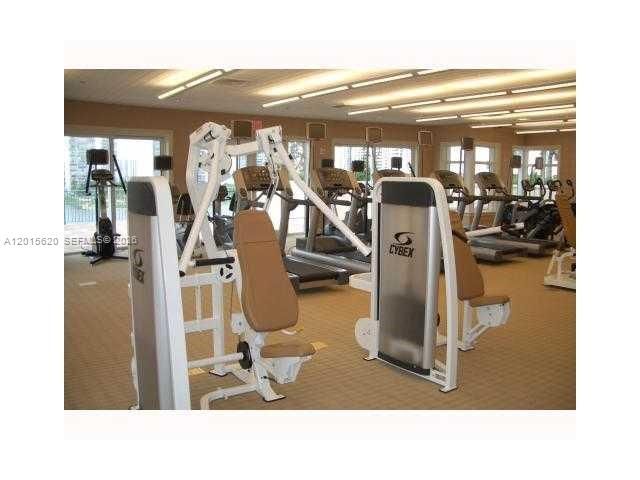 19900 E Country Club Dr 804, Aventura, FL 33180