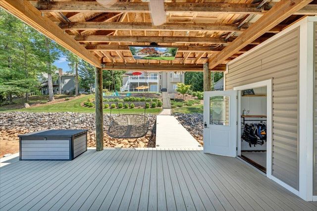 625 Winding Waters DR, Moneta, VA 24121