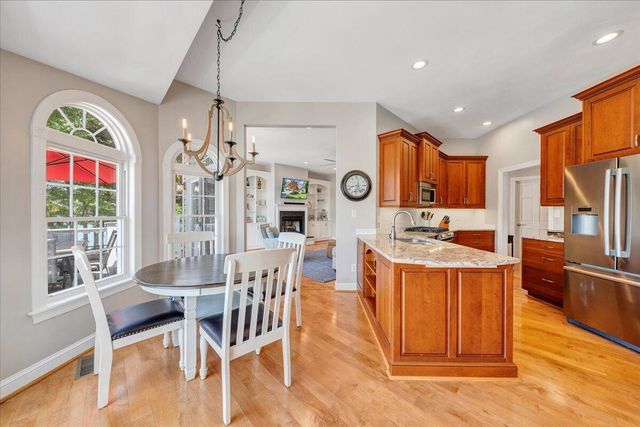 625 Winding Waters DR, Moneta, VA 24121