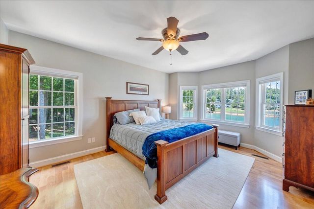 625 Winding Waters DR, Moneta, VA 24121