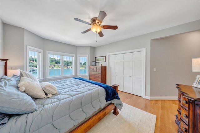 625 Winding Waters DR, Moneta, VA 24121