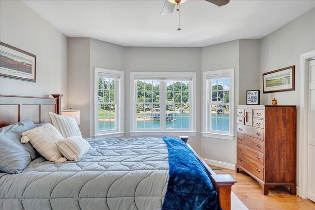 625 Winding Waters DR, Moneta, VA 24121