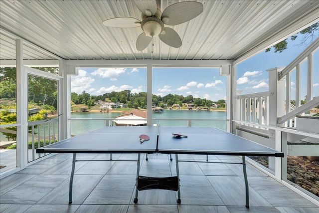 625 Winding Waters DR, Moneta, VA 24121
