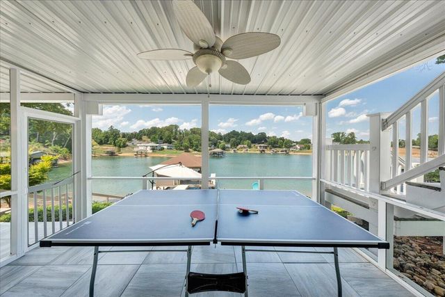 625 Winding Waters DR, Moneta, VA 24121