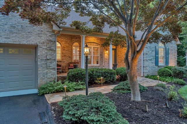 625 Winding Waters DR, Moneta, VA 24121