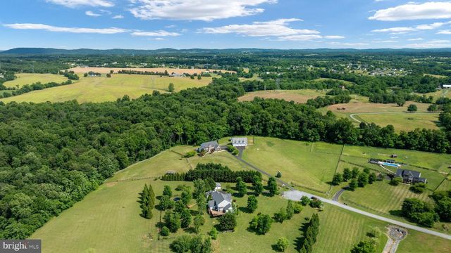 38689 CASSIA LN, Lovettsville, VA 20180