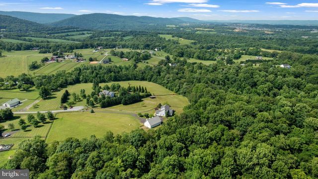 38689 CASSIA LN, Lovettsville, VA 20180