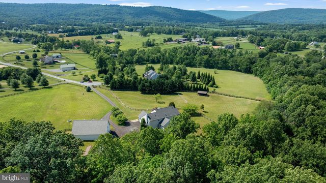 38689 CASSIA LN, Lovettsville, VA 20180