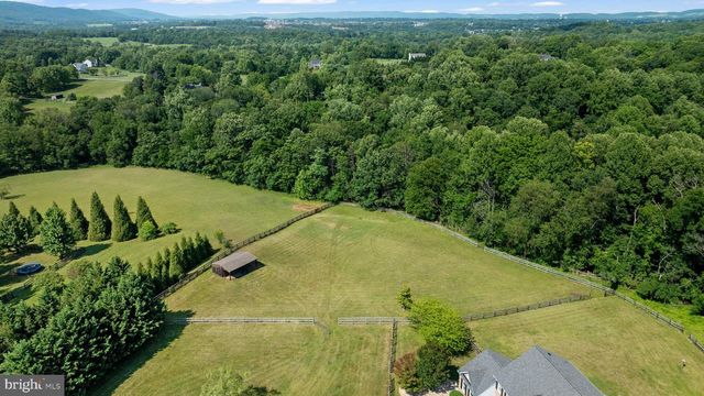 38689 CASSIA LN, Lovettsville, VA 20180