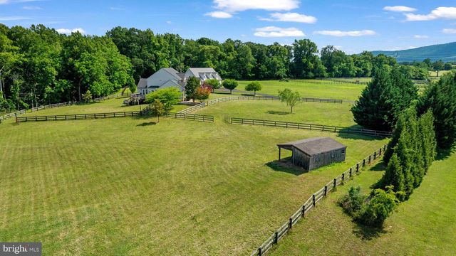 38689 CASSIA LN, Lovettsville, VA 20180