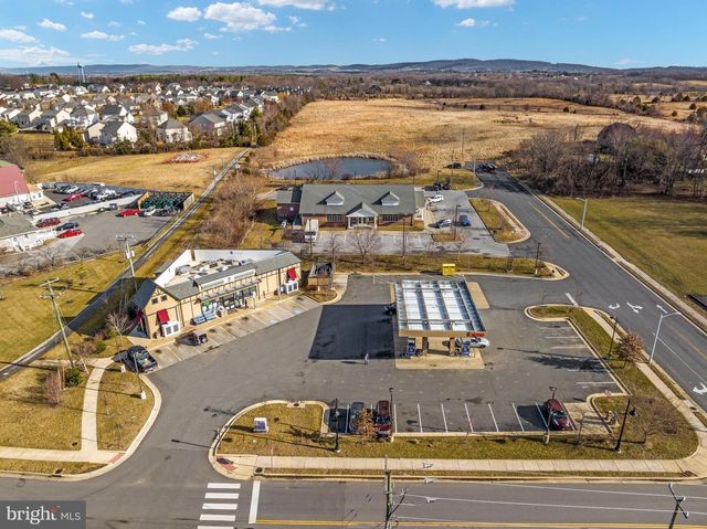 38689 CASSIA LN, Lovettsville, VA 20180