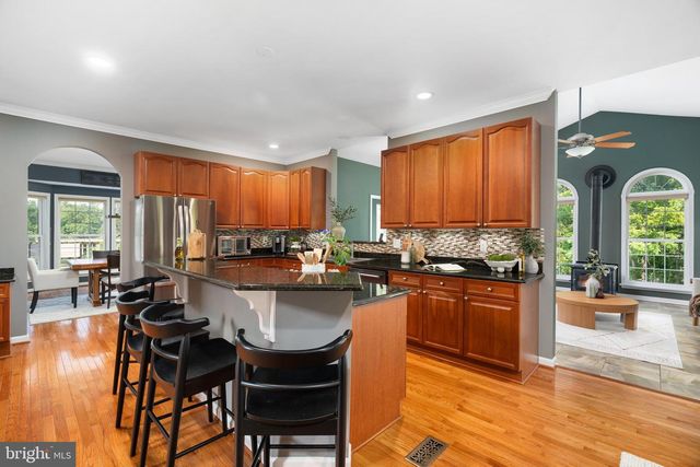 38689 CASSIA LN, Lovettsville, VA 20180