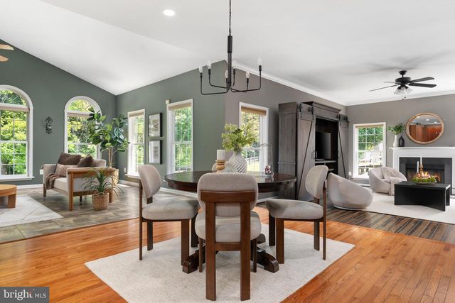 38689 CASSIA LN, Lovettsville, VA 20180