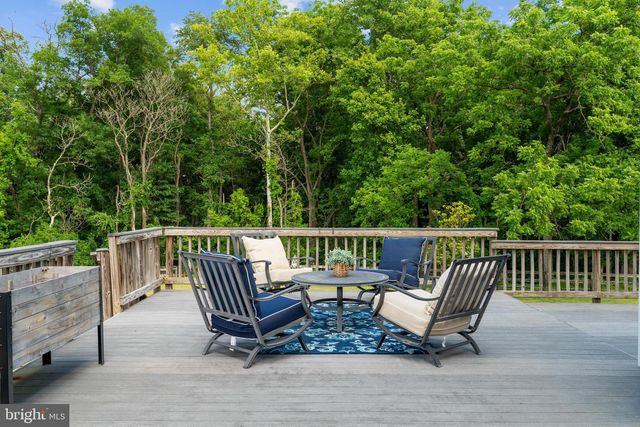 38689 CASSIA LN, Lovettsville, VA 20180