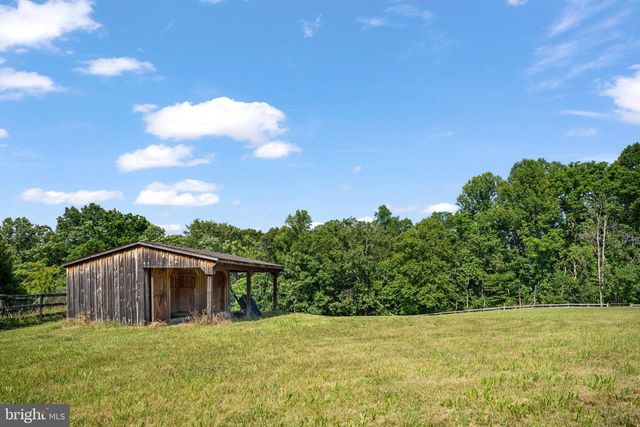 38689 CASSIA LN, Lovettsville, VA 20180