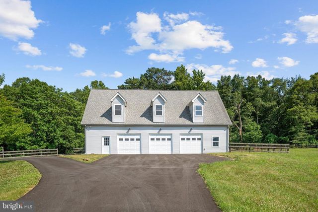 38689 CASSIA LN, Lovettsville, VA 20180
