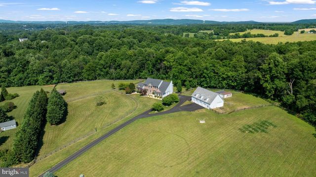 38689 CASSIA LN, Lovettsville, VA 20180