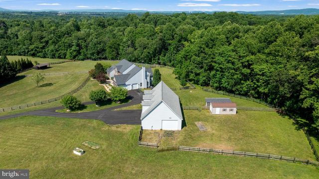 38689 CASSIA LN, Lovettsville, VA 20180