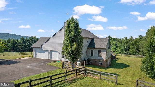 38689 CASSIA LN, Lovettsville, VA 20180