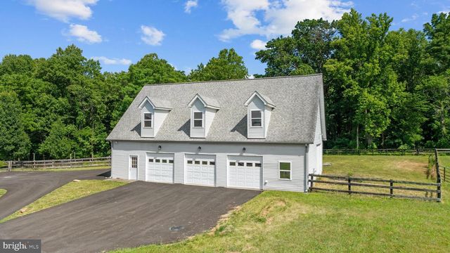 38689 CASSIA LN, Lovettsville, VA 20180