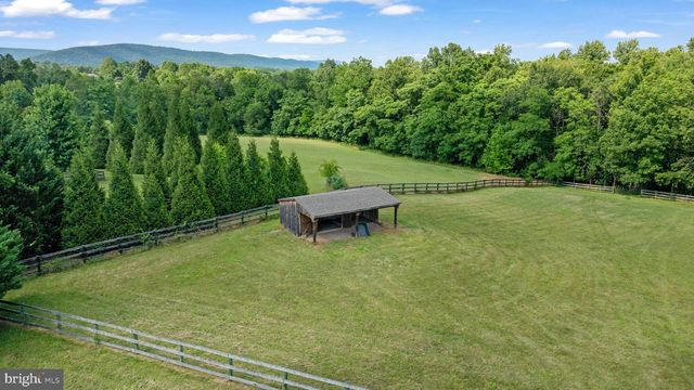 38689 CASSIA LN, Lovettsville, VA 20180