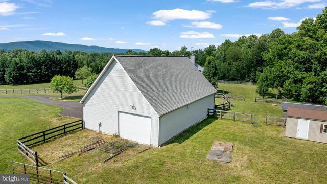 38689 CASSIA LN, Lovettsville, VA 20180