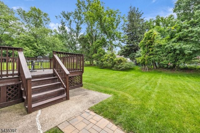 23 Ridge Ct, Cedar Grove Twp., NJ 07009