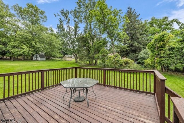 23 Ridge Ct, Cedar Grove Twp., NJ 07009