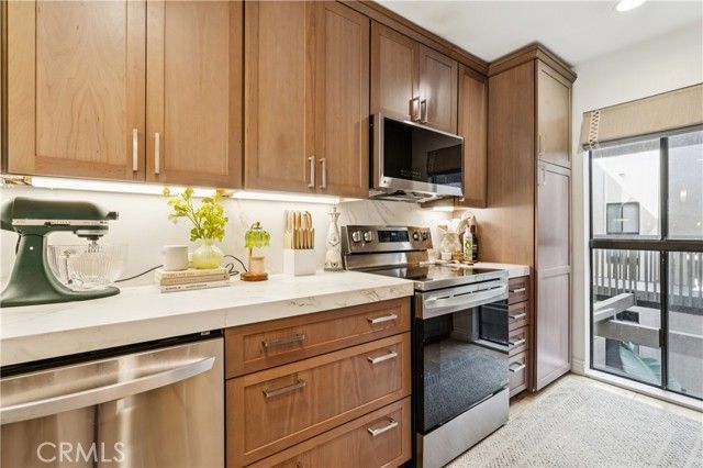 8212 Marina Pacifica, Long Beach, CA 90803