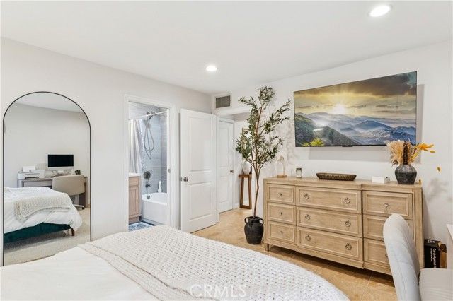 8212 Marina Pacifica, Long Beach, CA 90803