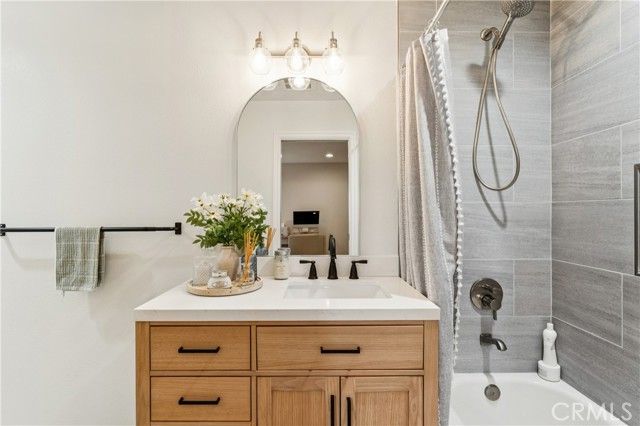 8212 Marina Pacifica, Long Beach, CA 90803