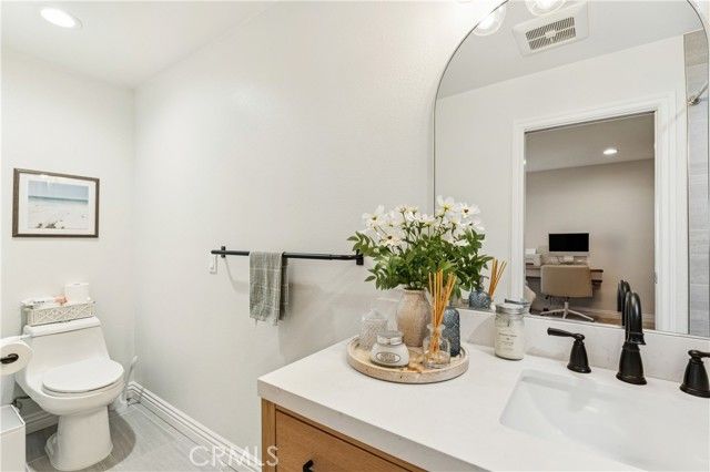 8212 Marina Pacifica, Long Beach, CA 90803