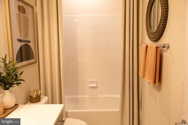 126 CAMBRIA WALK, Alexandria, VA 22304
