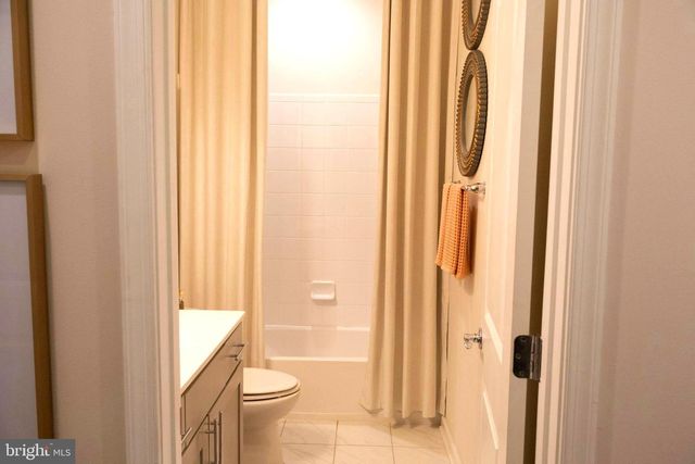 126 CAMBRIA WALK, Alexandria, VA 22304