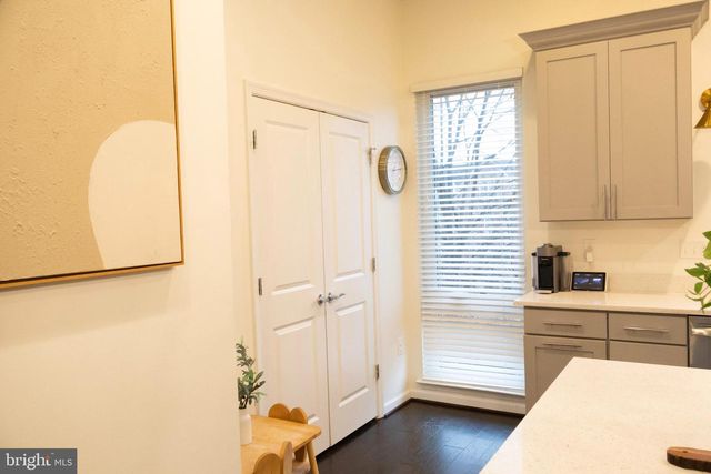 126 CAMBRIA WALK, Alexandria, VA 22304
