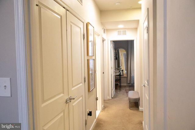 126 CAMBRIA WALK, Alexandria, VA 22304