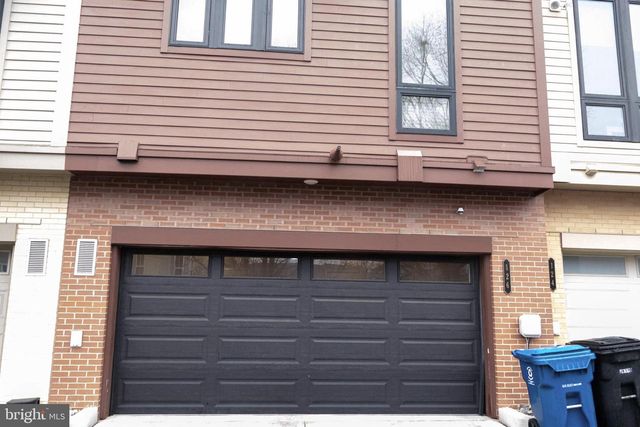126 CAMBRIA WALK, Alexandria, VA 22304