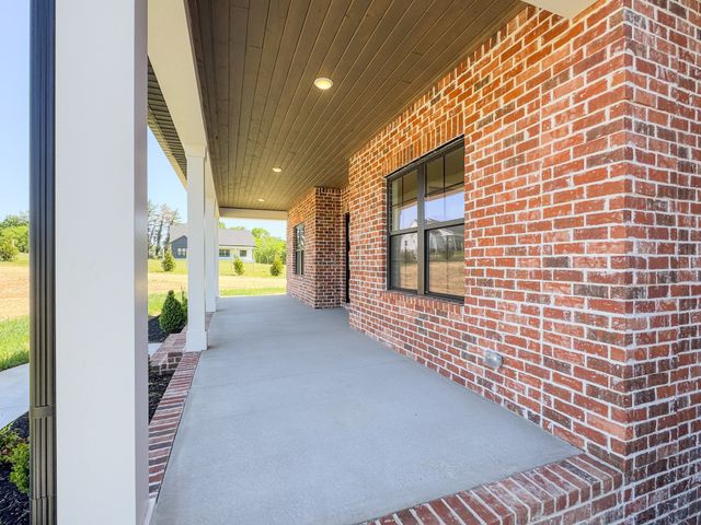 55 Crenshaw Rd, Hartsville, TN 37074