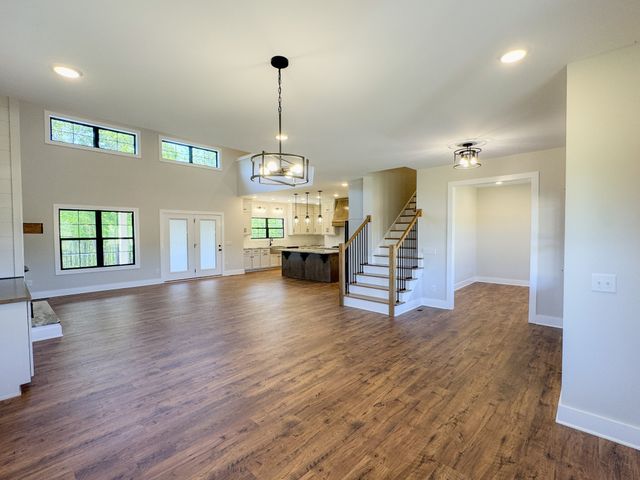 55 Crenshaw Rd, Hartsville, TN 37074