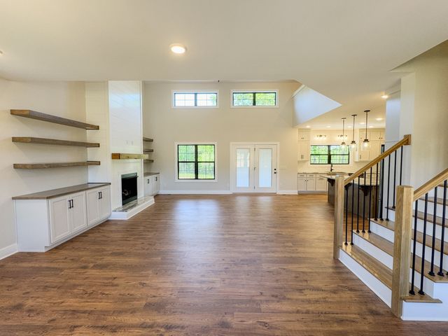 55 Crenshaw Rd, Hartsville, TN 37074