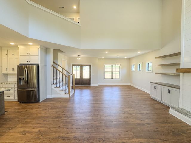 55 Crenshaw Rd, Hartsville, TN 37074