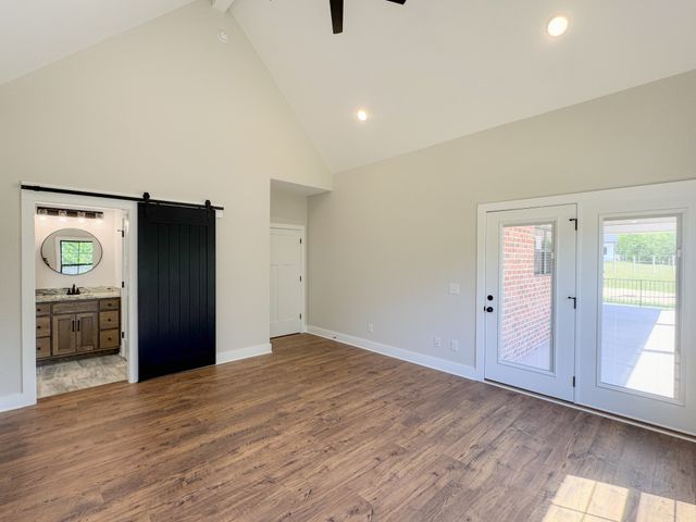 55 Crenshaw Rd, Hartsville, TN 37074