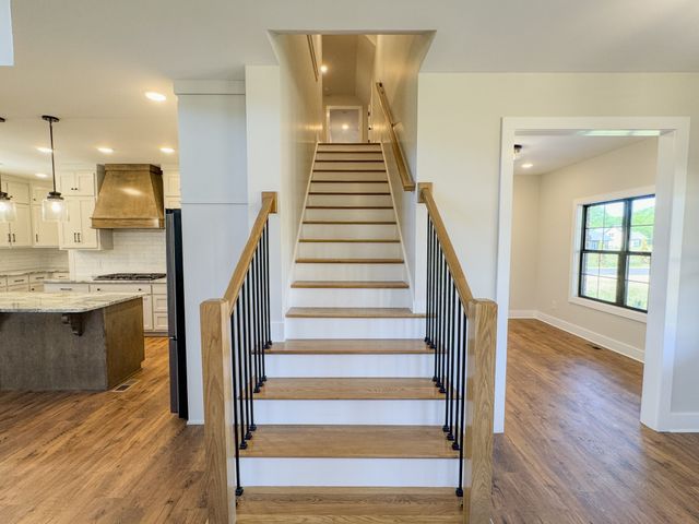 55 Crenshaw Rd, Hartsville, TN 37074