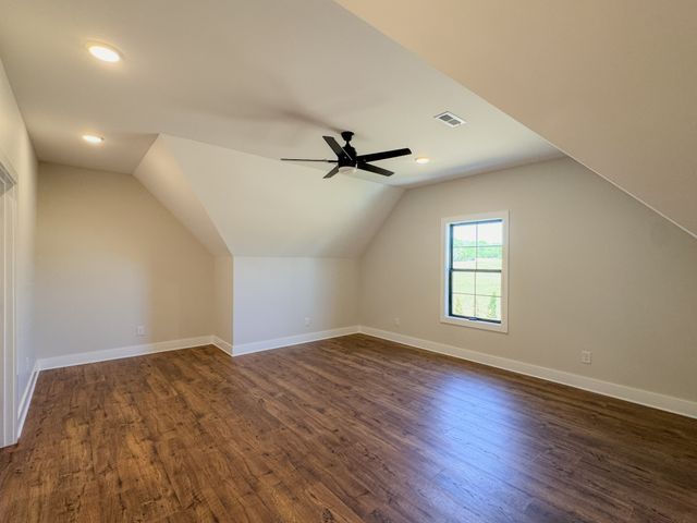 55 Crenshaw Rd, Hartsville, TN 37074