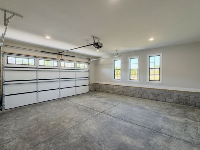 55 Crenshaw Rd, Hartsville, TN 37074