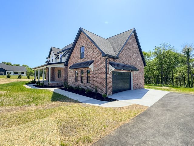 55 Crenshaw Rd, Hartsville, TN 37074