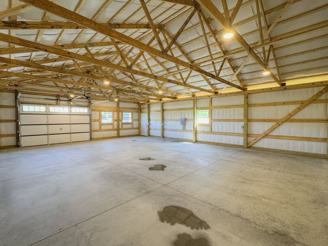 55 Crenshaw Rd, Hartsville, TN 37074