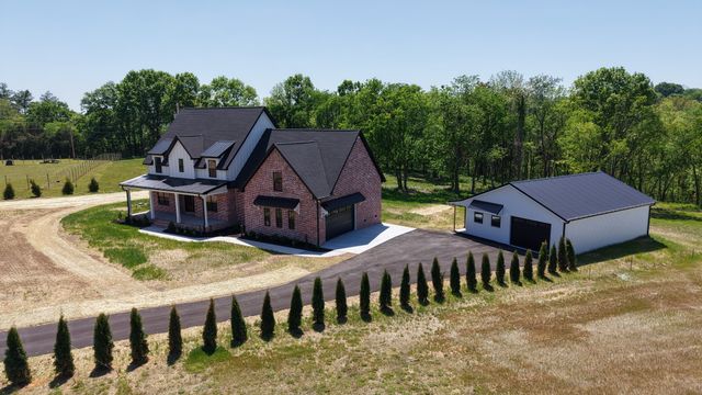55 Crenshaw Rd, Hartsville, TN 37074