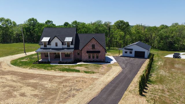 55 Crenshaw Rd, Hartsville, TN 37074